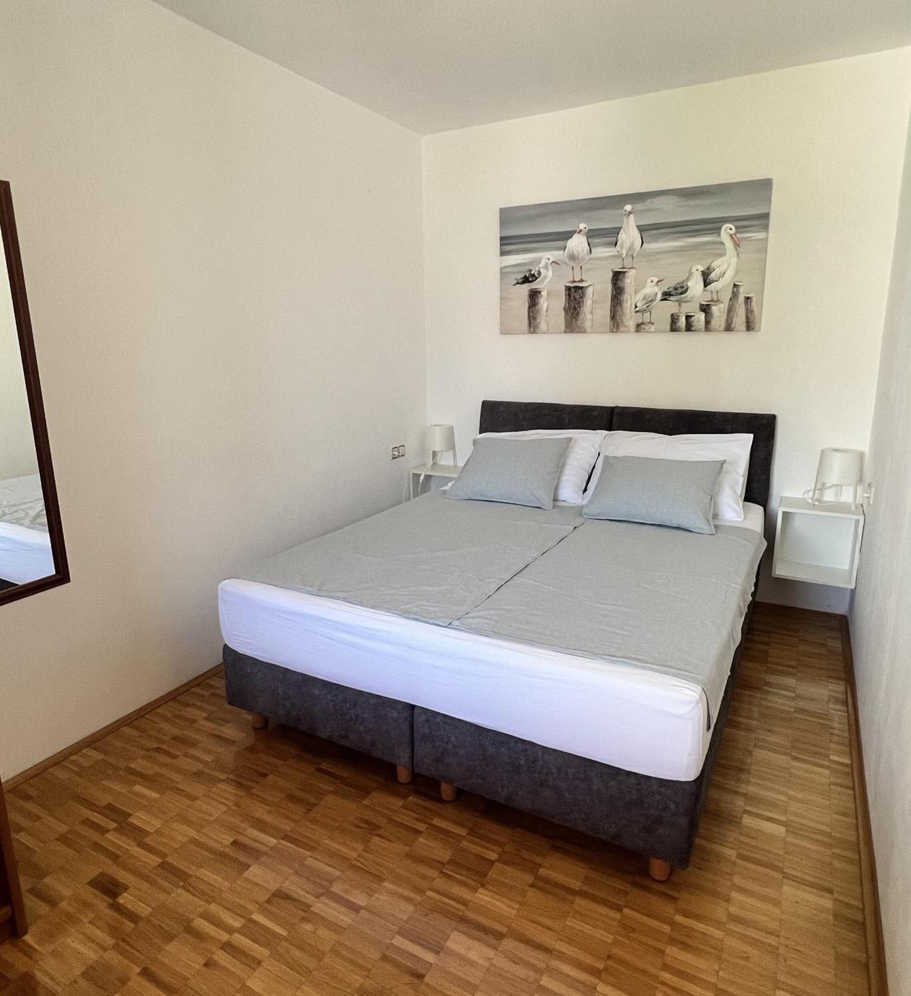 Nada And Family Apartment Ровинско село Екстериор снимка